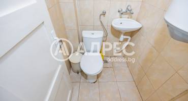 Тристаен апартамент, Варна, Окръжна болница, 680400, Снимка 8