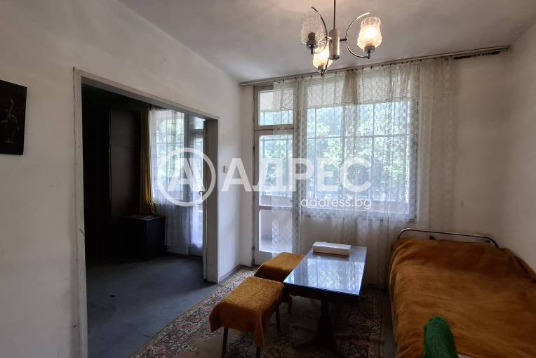 Тристаен апартамент, Севлиево, жк. "д-р. Атанас Москов", 697400, Снимка 1