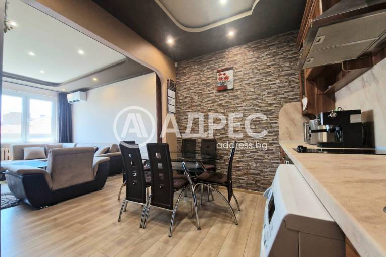 Двустаен апартамент, София, Оборище, 679401, Снимка 2