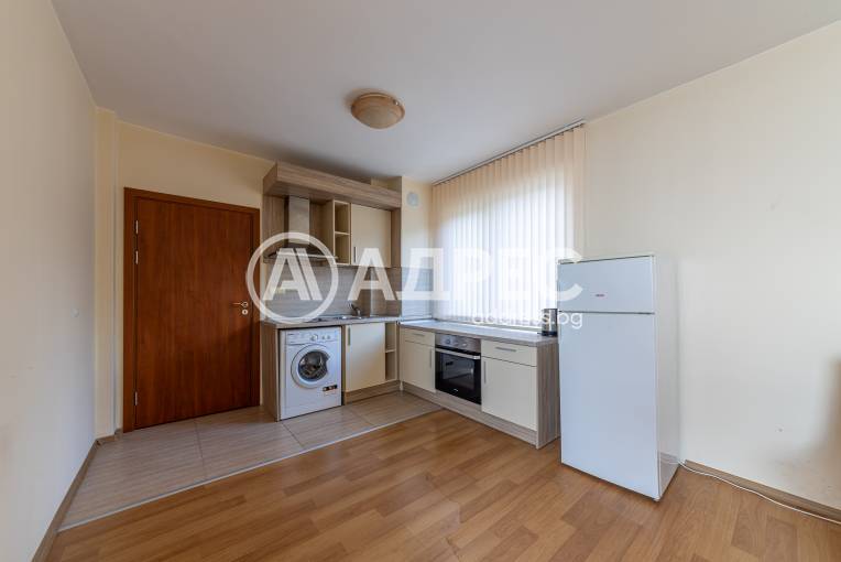 Двустаен апартамент, Варна, к.к. Чайка, 681401, Снимка 1