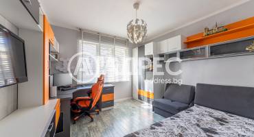 Многостаен апартамент, Варна, Цветен квартал, 687401, Снимка 2