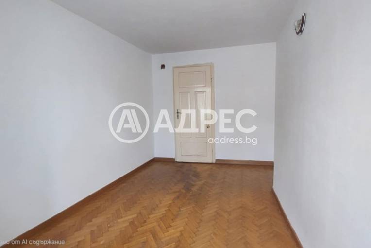 Двустаен апартамент, Варна, Централна поща, 679402, Снимка 3