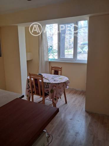 Тристаен апартамент, Варна, Владислав Варненчик, 700403, Снимка 1