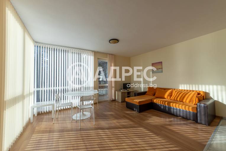 Тристаен апартамент, Варна, к.к. Чайка, 681404, Снимка 1