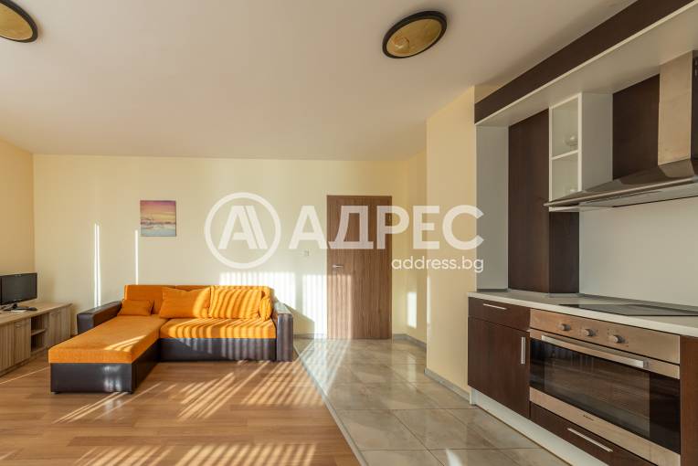 Тристаен апартамент, Варна, к.к. Чайка, 681404, Снимка 16