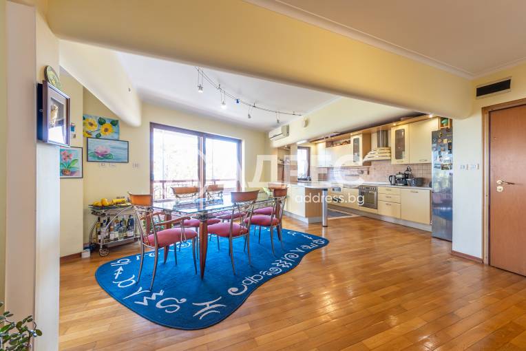 Многостаен апартамент, Варна, Бриз, 652405, Снимка 1