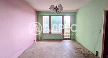 Тристаен апартамент, Шумен, Гривица, 670405