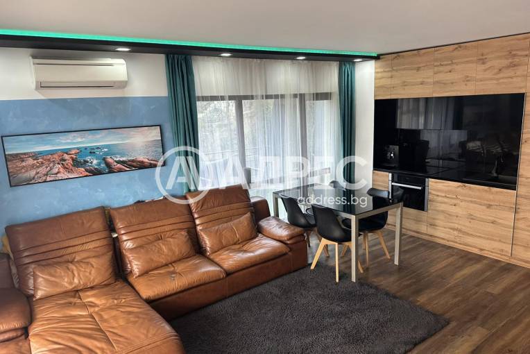 Тристаен апартамент, Варна, Възраждане 3, 655407, Снимка 1