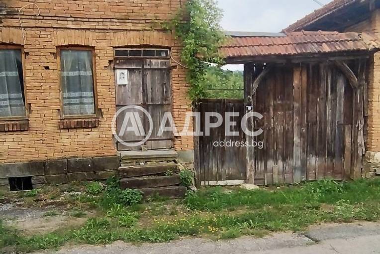 Къща/Вила, Горно трапе, 664407, Снимка 2