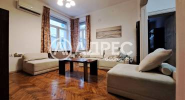 Тристаен апартамент, София, Оборище, 686407, Снимка 1