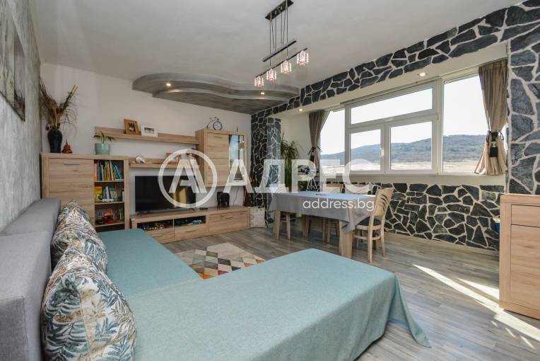 Тристаен апартамент, Атия, 680408, Снимка 1