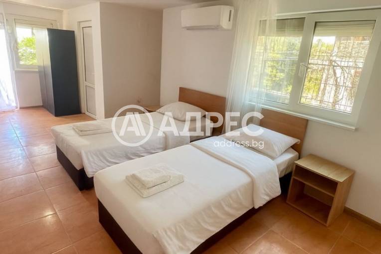 Едностаен апартамент, Варна, Левски, 703408, Снимка 1