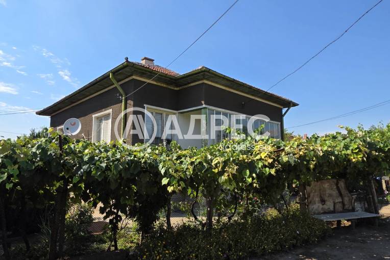 Къща/Вила, Покрайна, 664409, Снимка 1