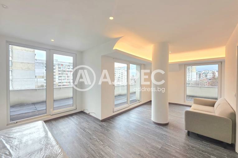 Двустаен апартамент, София, Красно село, 679409, Снимка 1