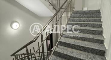 Тристаен апартамент, Велико Търново, Колю Фичето, 685409, Снимка 1