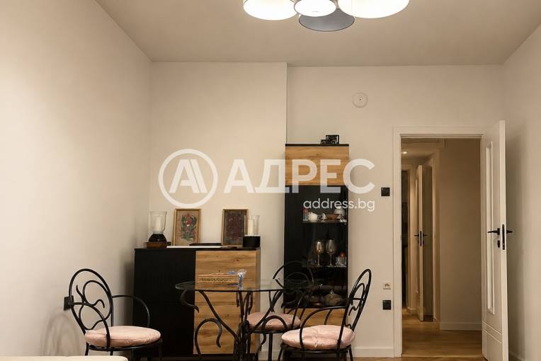 Тристаен апартамент, София, Стрелбище, 694410, Снимка 1