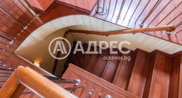 Многостаен апартамент, Варна, Център, 657411, Снимка 15