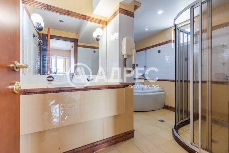 Многостаен апартамент, Варна, Център, 657411, Снимка 27