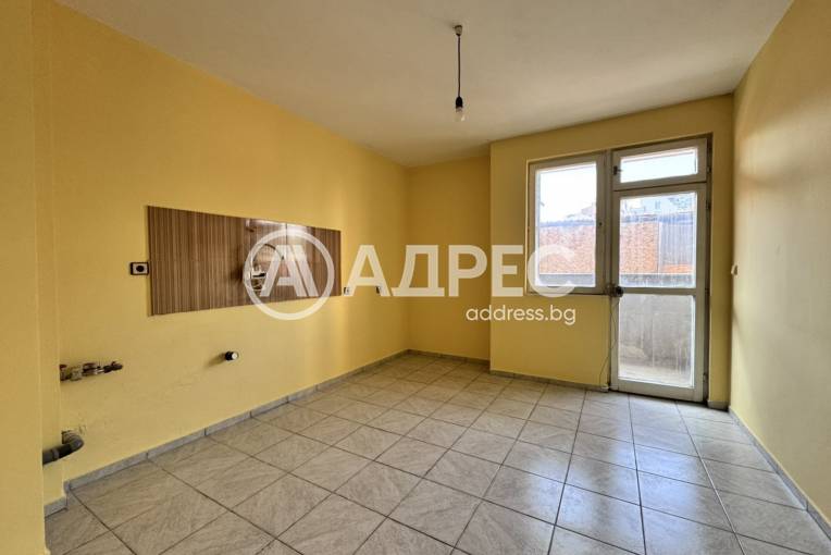 Многостаен апартамент, Русе, Широк център, 663411, Снимка 2