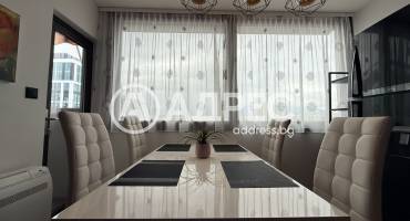 Тристаен апартамент, София, Гео Милев, 687411, Снимка 1