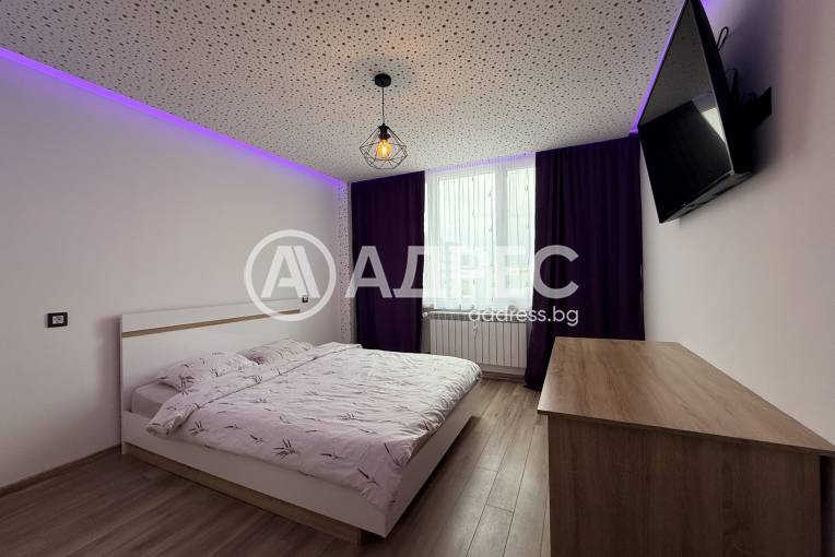 Тристаен апартамент, София, Гео Милев, 687411, Снимка 3