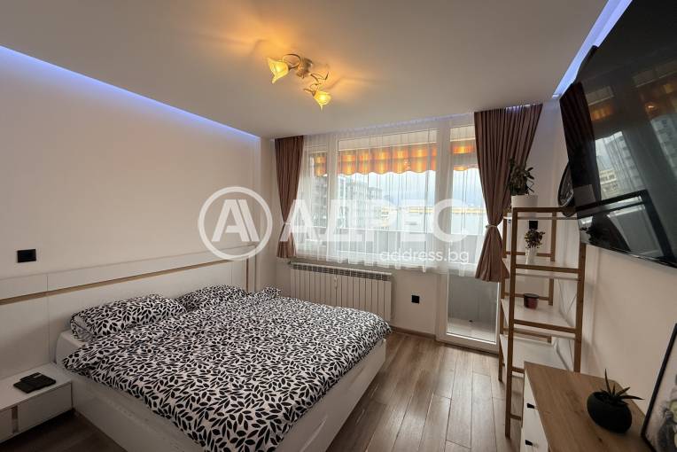 Тристаен апартамент, София, Гео Милев, 687411, Снимка 7