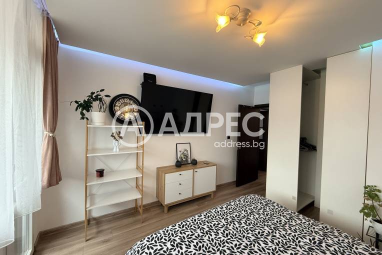 Тристаен апартамент, София, Гео Милев, 687411, Снимка 8