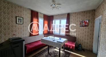Тристаен апартамент, Хасково, Училищни, 683412