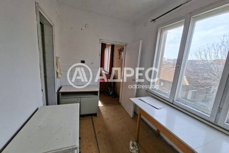 Тристаен апартамент, Хасково, Училищни, 683412, Снимка 5