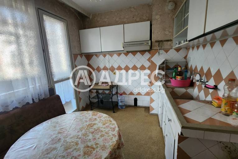 Тристаен апартамент, Ямбол, Златен рог, 666413, Снимка 2