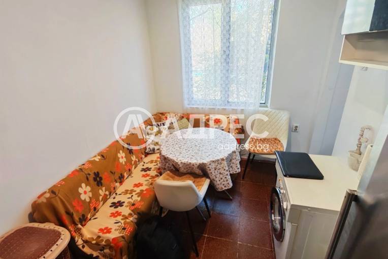 Тристаен апартамент, София, Толстой, 673413, Снимка 11