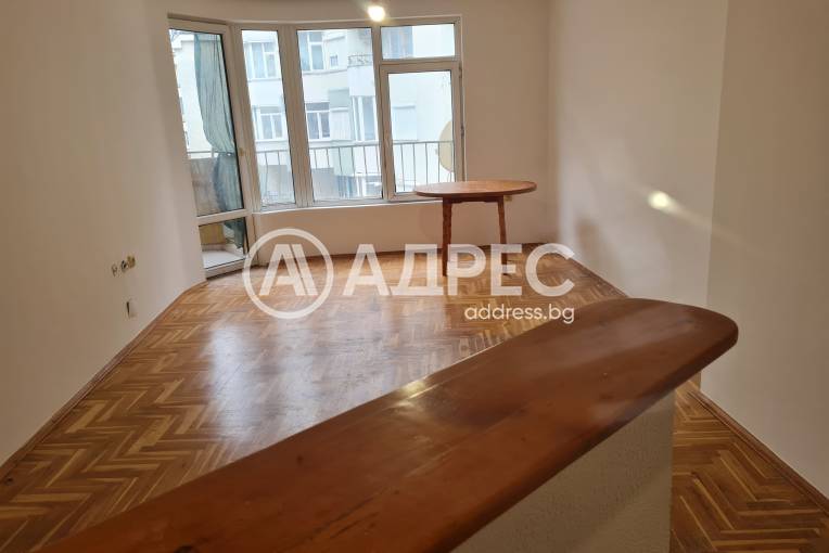 Двустаен апартамент, Варна, Чайка, 671414, Снимка 1