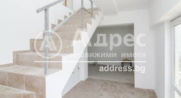 Тристаен апартамент, Варна, Лятно кино Тракия, 587415, Снимка 1