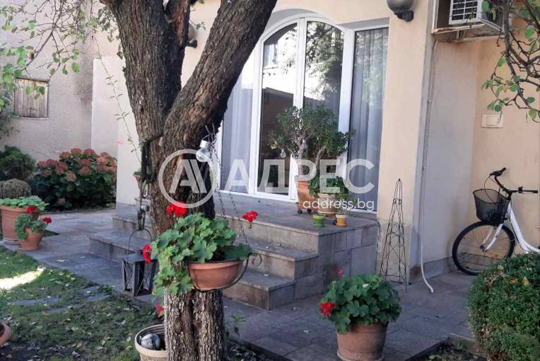 Къща/Вила, София, Надежда 2, 684418, Снимка 1