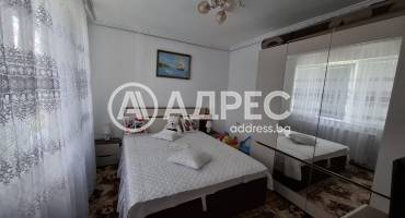 Двустаен апартамент, Градница, 668420, Снимка 1