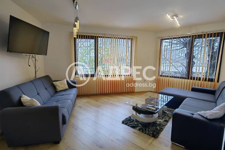 Тристаен апартамент, Варна, Операта, 678421, Снимка 1