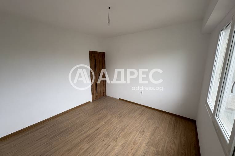 Тристаен апартамент, Шумен, Тракия, 663422, Снимка 1