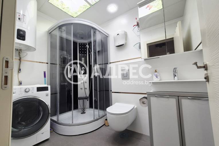 Тристаен апартамент, Варна, Червен площад, 666422, Снимка 9