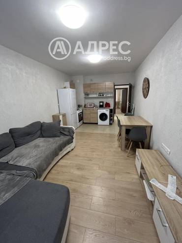 Тристаен апартамент, Велико Търново, Колю Фичето, 670422, Снимка 1