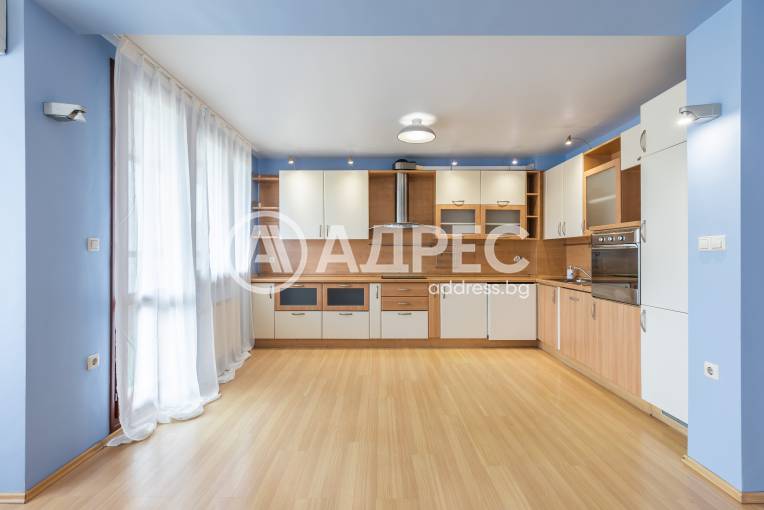 Тристаен апартамент, Варна, Идеален център, 692422, Снимка 9