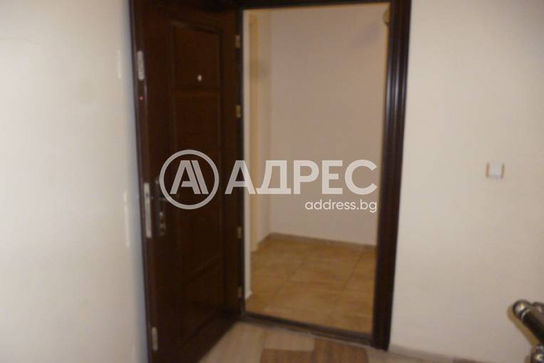 Многостаен апартамент, Добрич, Градски парк Свети Георги, 678423, Снимка 1