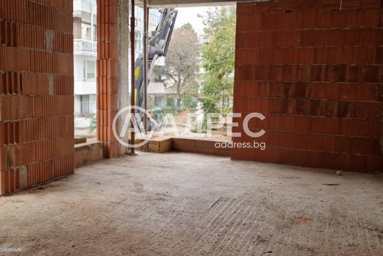 Двустаен апартамент, Варна, Общината, 675425, Снимка 2