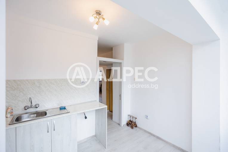 Тристаен апартамент, Варна, Базар "Левски", 676426, Снимка 10