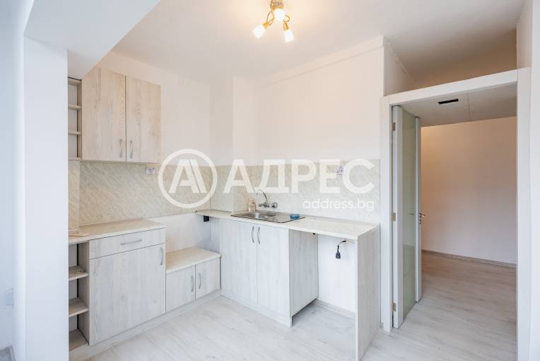 Тристаен апартамент, Варна, Базар "Левски", 676426, Снимка 9