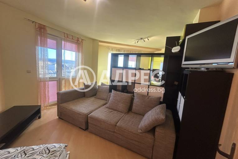 Двустаен апартамент, Варна, Погребите, 687426, Снимка 3