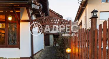 Къща/Вила, Горно трапе, 683427, Снимка 2