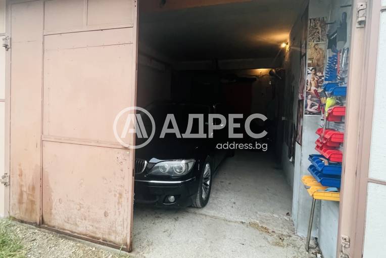 Гараж, Плевен, Сторгозия, 687427, Снимка 1