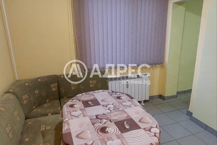 Двустаен апартамент, Плевен, Център, 700427, Снимка 1