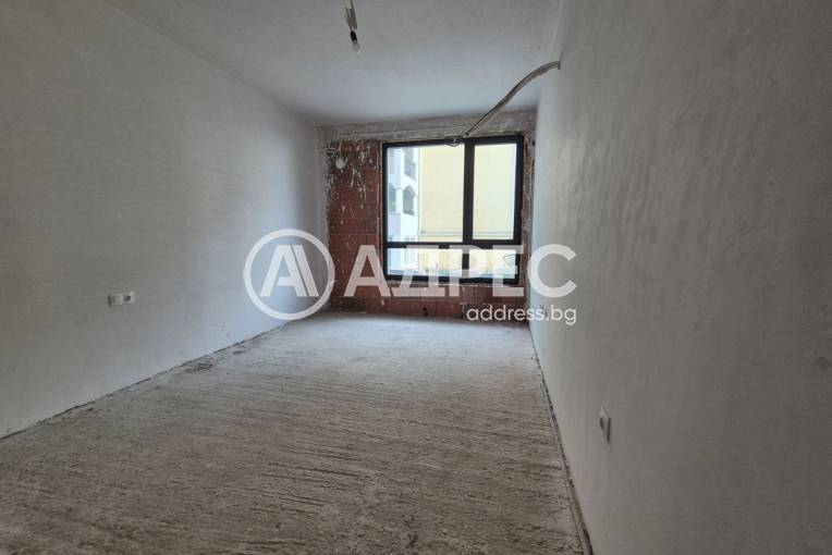 Многостаен апартамент, Варна, к.к. Св.Св. Константин и Елена, 677428, Снимка 13