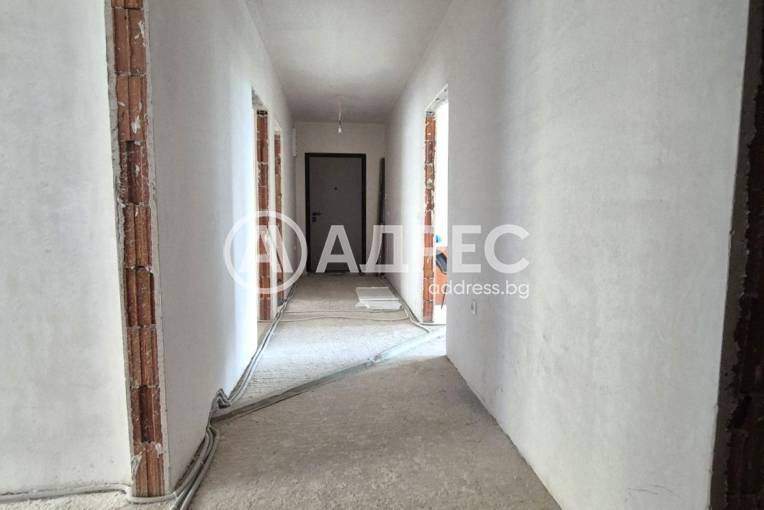 Многостаен апартамент, Варна, к.к. Св.Св. Константин и Елена, 677428, Снимка 14